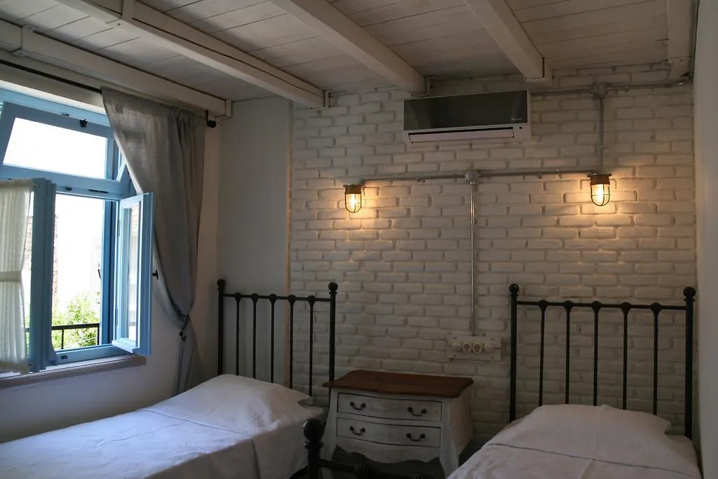 Homestay Cesmeli Han Ayvalik Turkey