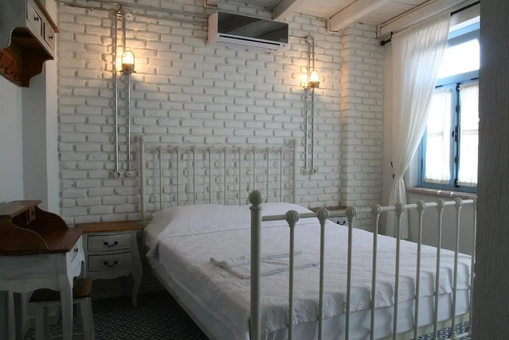 Cesmeli Han Ayvalik Homestay