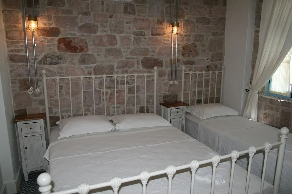 Cesmeli Han Ayvalik
